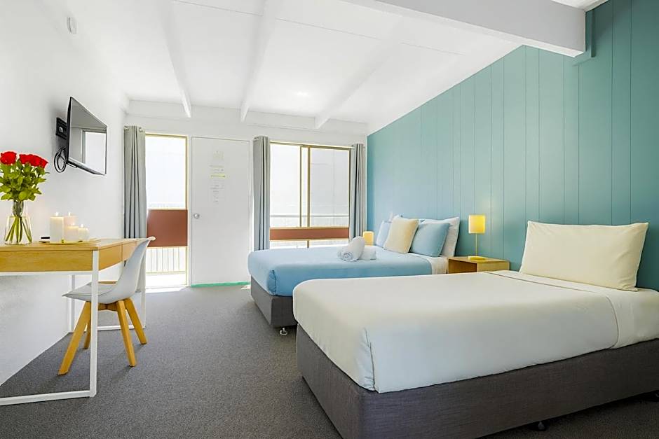 Coast Motel Eden
