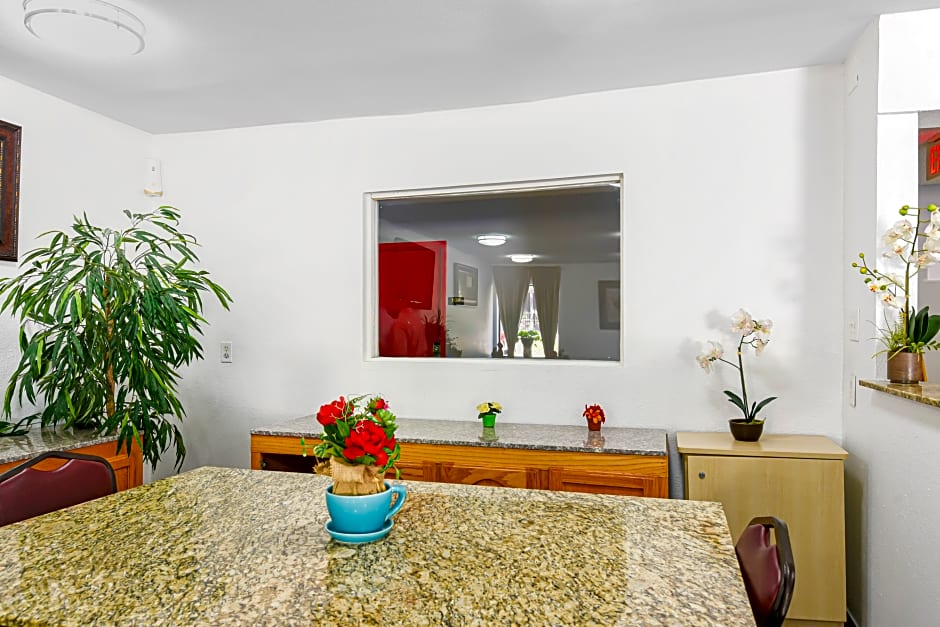 OYO Hotel Irving DFW Airport South