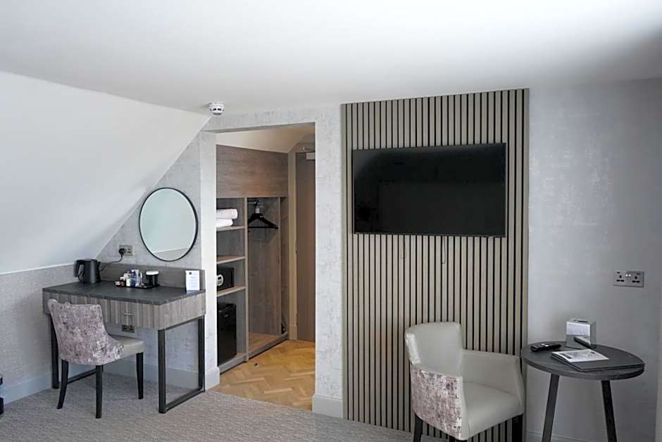 The Knowes Hotel & Restaurant