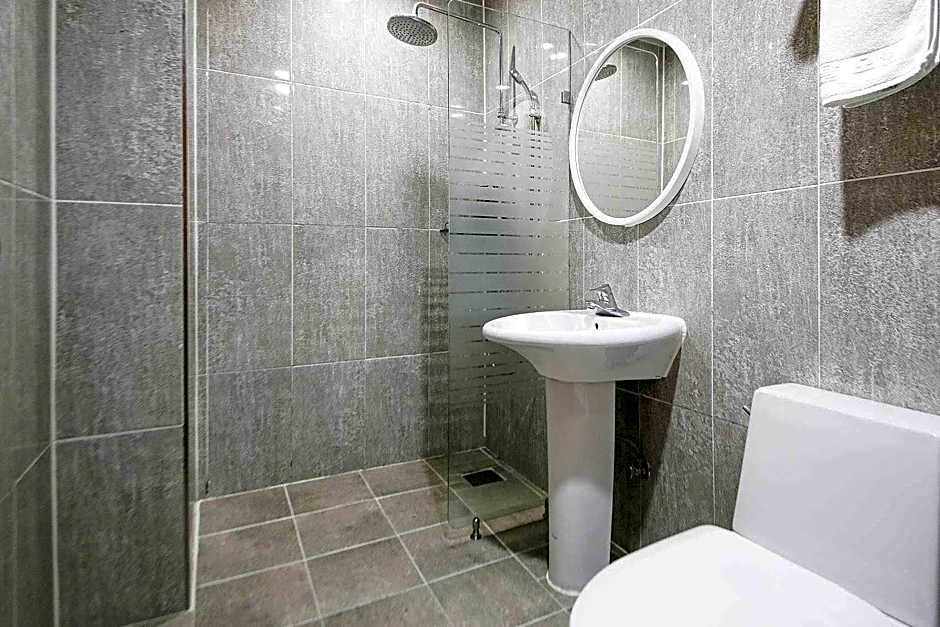 Gangneung Crystal Motel