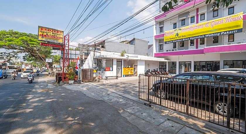 RedDoorz near Jawa Timur Park 3