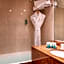 Le M & Spa Bordeaux Aéroport by Hôtels & Préférence