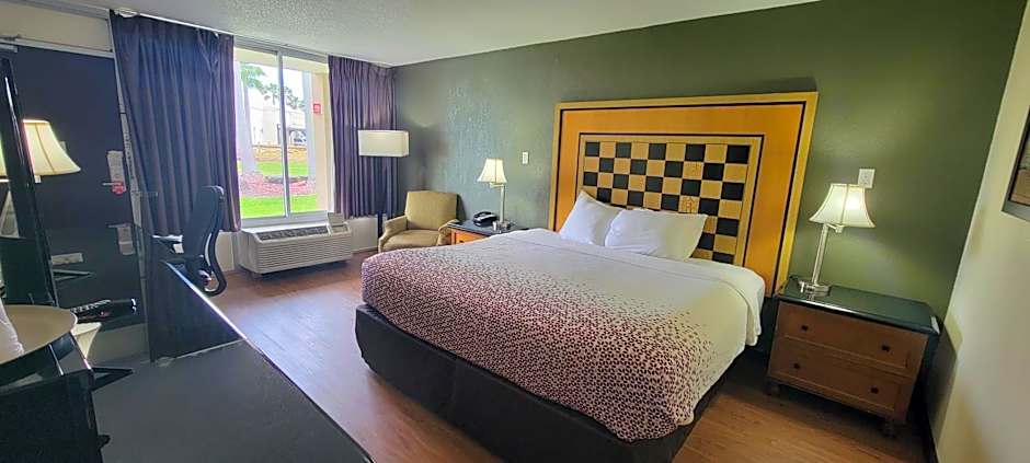 ISLAND HOTEL of Space Coast