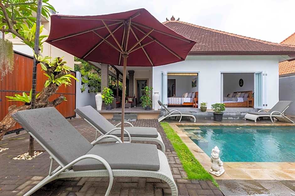 Villa Rosa - Spacious Oasis with Private Pool, close to Beach & Dining