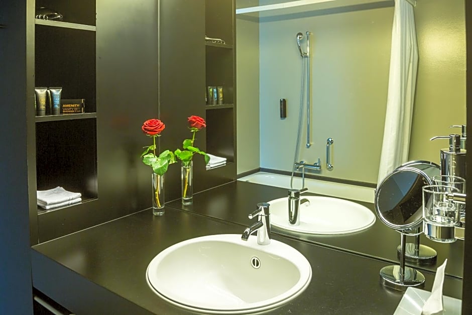 dasbreitehotel am Rhein