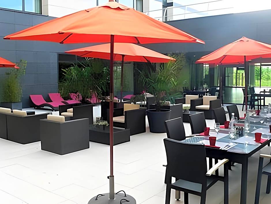 Clarion Suites Senart Paris Sud and Spa