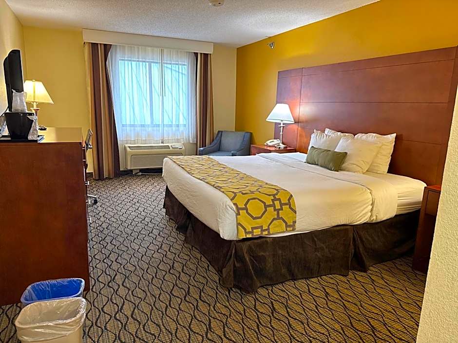 Baymont by Wyndham Mishawaka South Bend Area