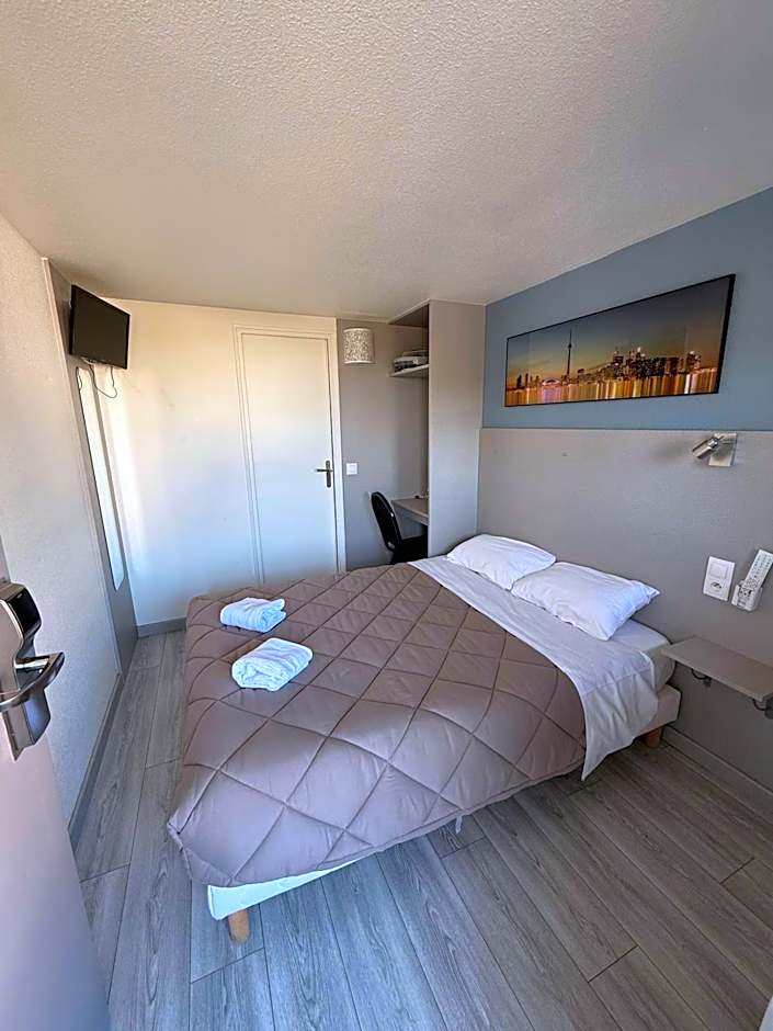 Fasthotel Roissy - Saint-Witz