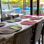 Les Aubuns Country Hotel