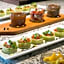 Renaissance by Marriott Boston Patriot Place Hotel