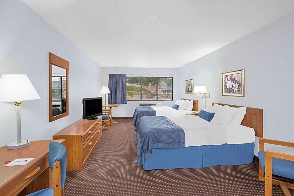 Ramada by Wyndham Hancock Waterfront