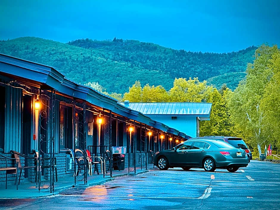 Travelodge by Wyndham Lake George NY