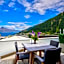 Queenstown House Bed & Breakfast and Apartments
