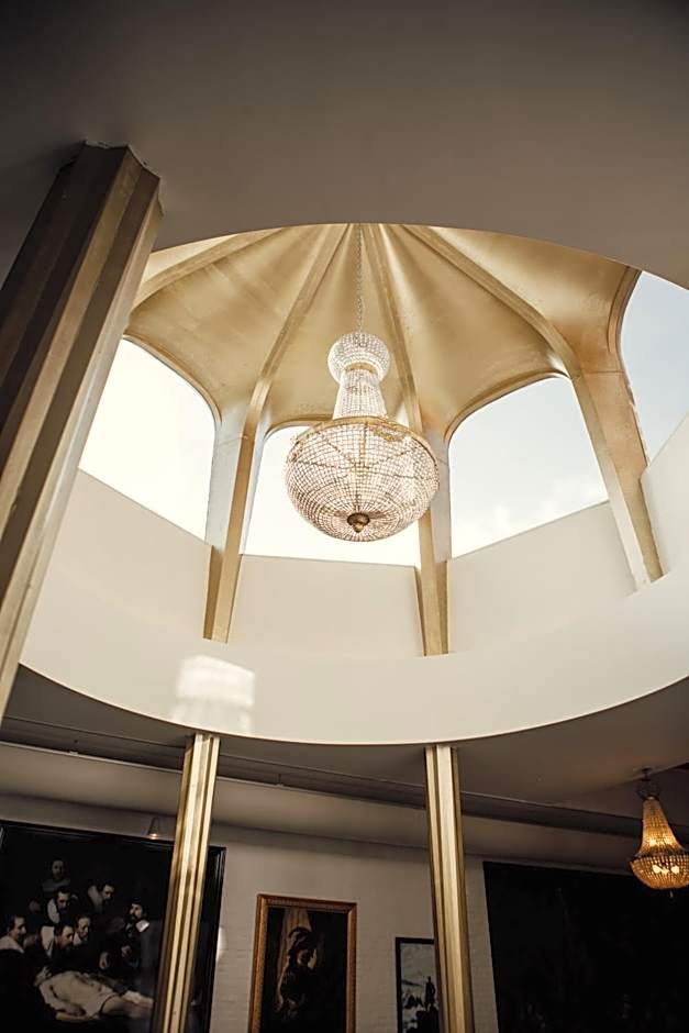 Chassé Hotel Residency