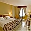 Alcazar De La Reina Hotel