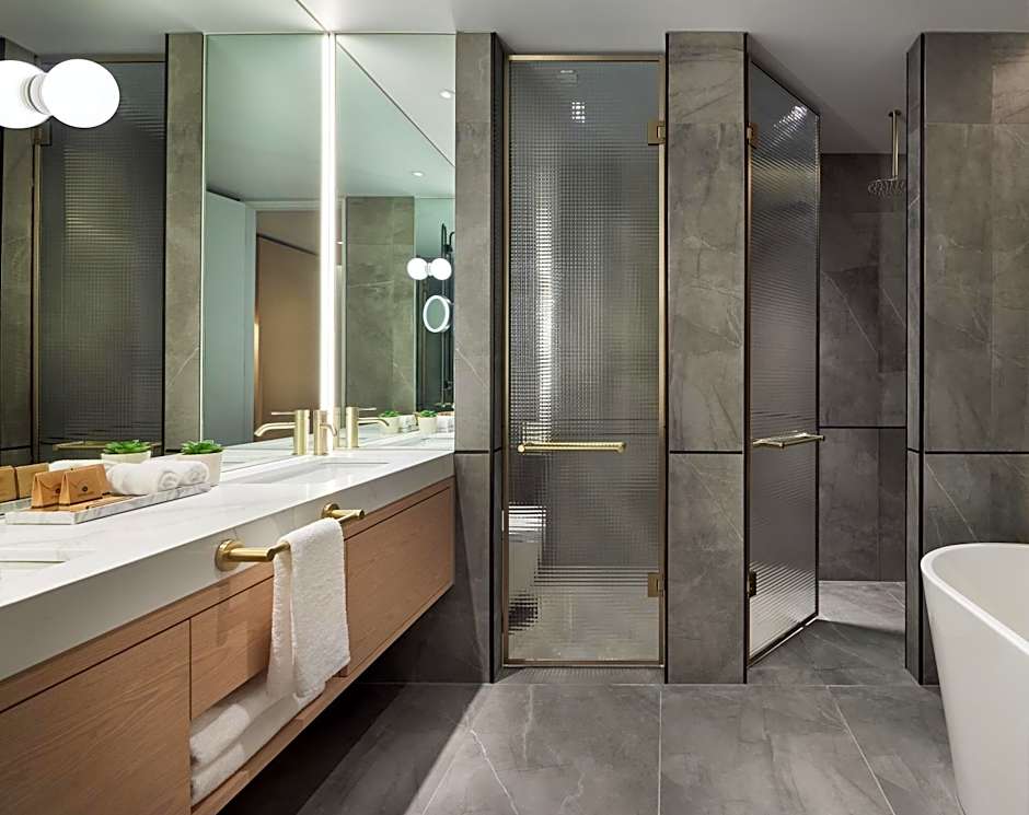 Lanson Place Parliament Gardens