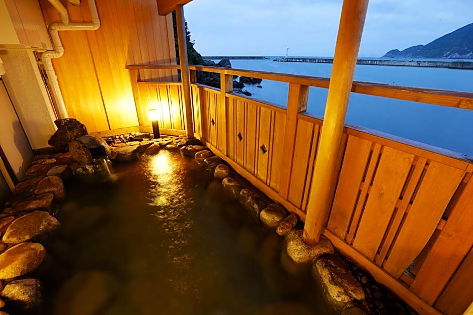 Okukinosaki Seaside Hotel