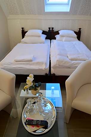 Comfort Triple Room with Shower