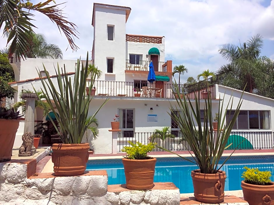 Hotel Bajo el Volcan