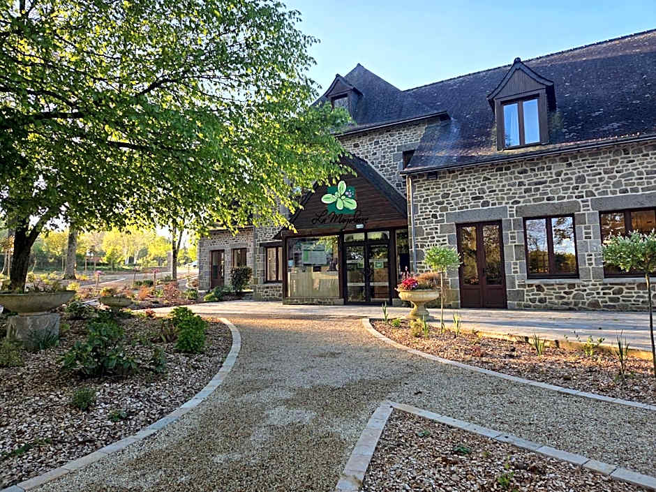 Logis Hotel Restaurant La Marjolaine
