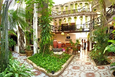 Posada Mariposa Boutique Hotel - 5th Avenue