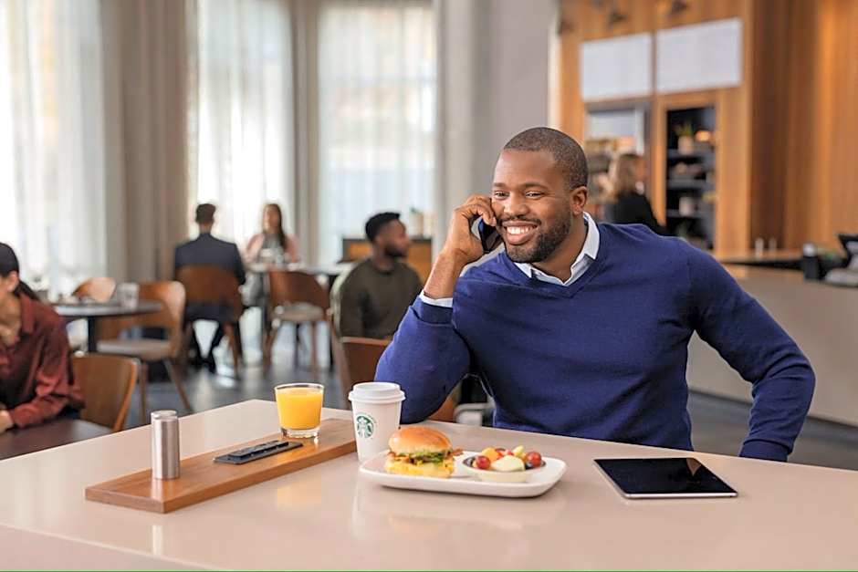 Courtyard by Marriott Memphis East/Galleria