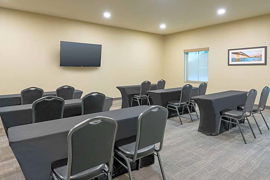 Ameniti Bay, BW Signature Collection