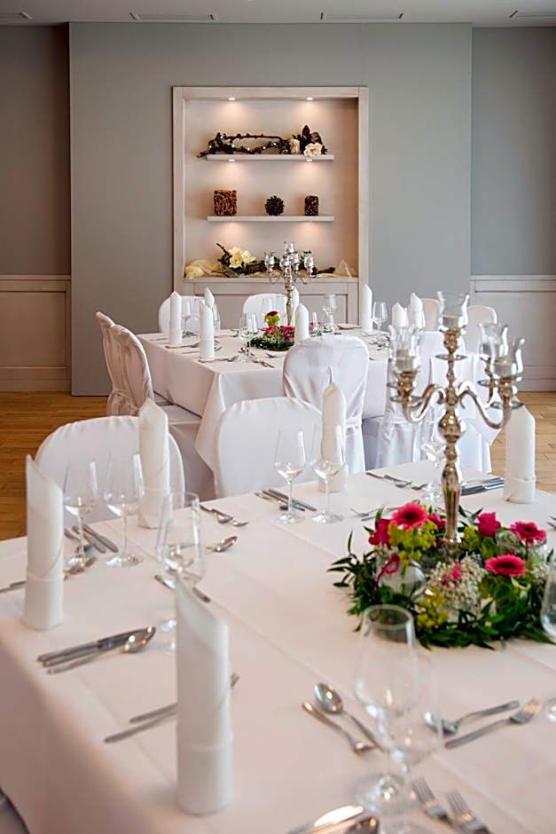 Land-gut-Hotel Landgasthof zur Rose