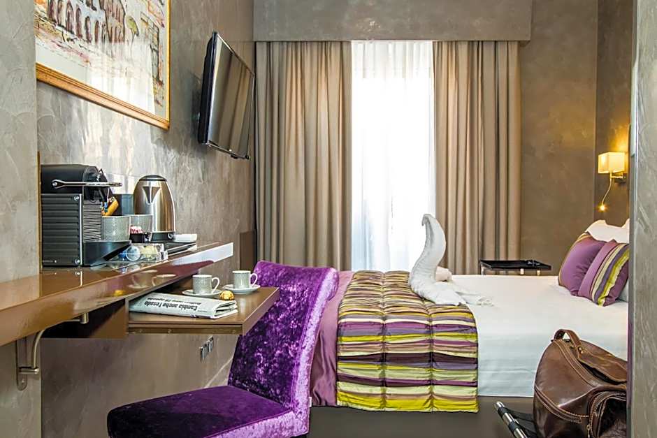 Vaticano Julia Guest House