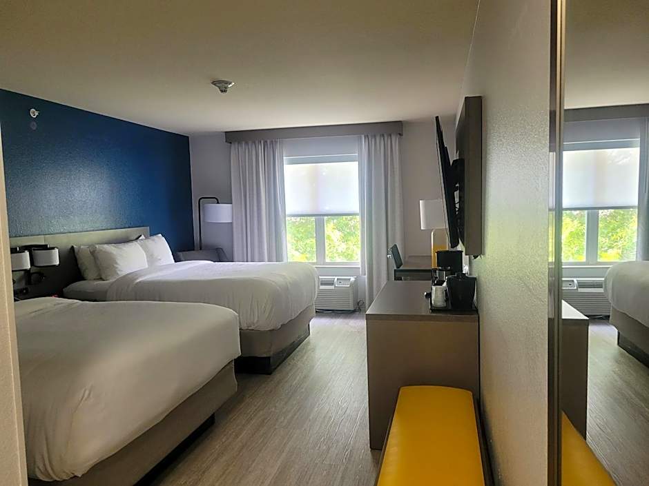 Comfort Inn & Suites