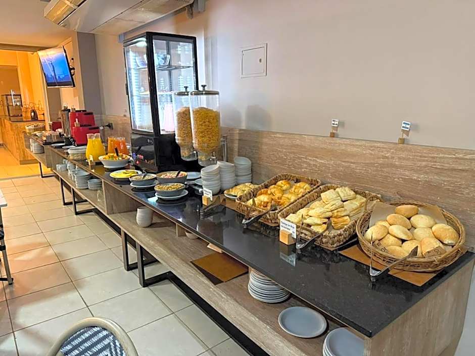 DAKAR HOTEL