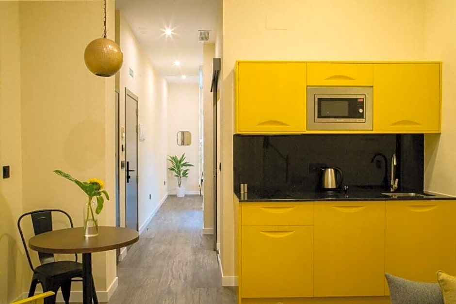 Apartamentos Naitly Málaga Teatro Romano