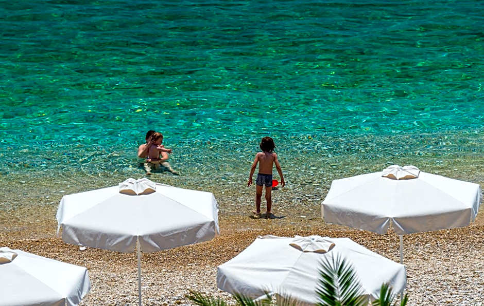 Krouzeri Beach Apartments