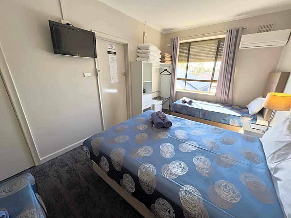 Tailem Bend Riverside Hotel