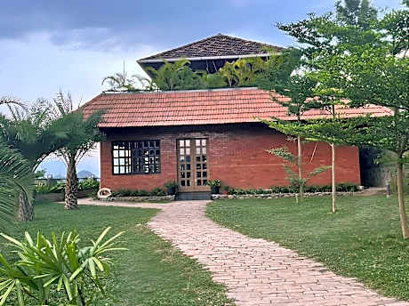 Oxy Valley Resort