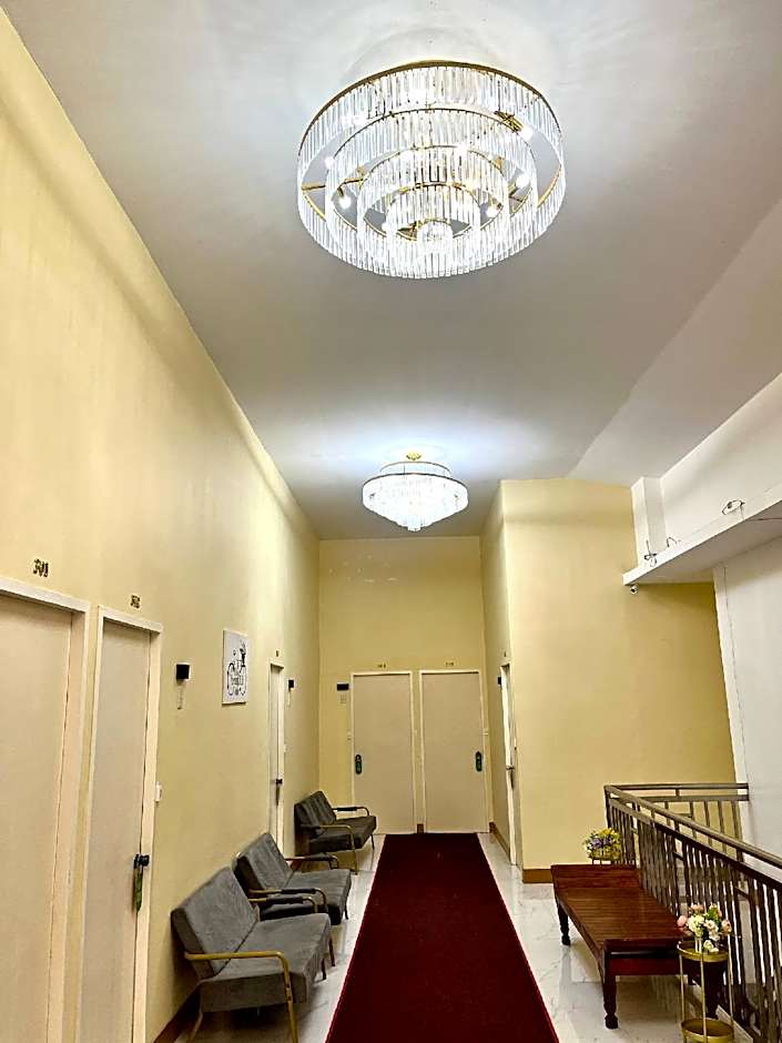 LEGENDS HOTEL