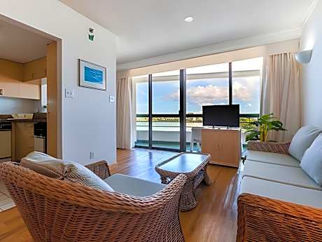 Tropical Suite Room