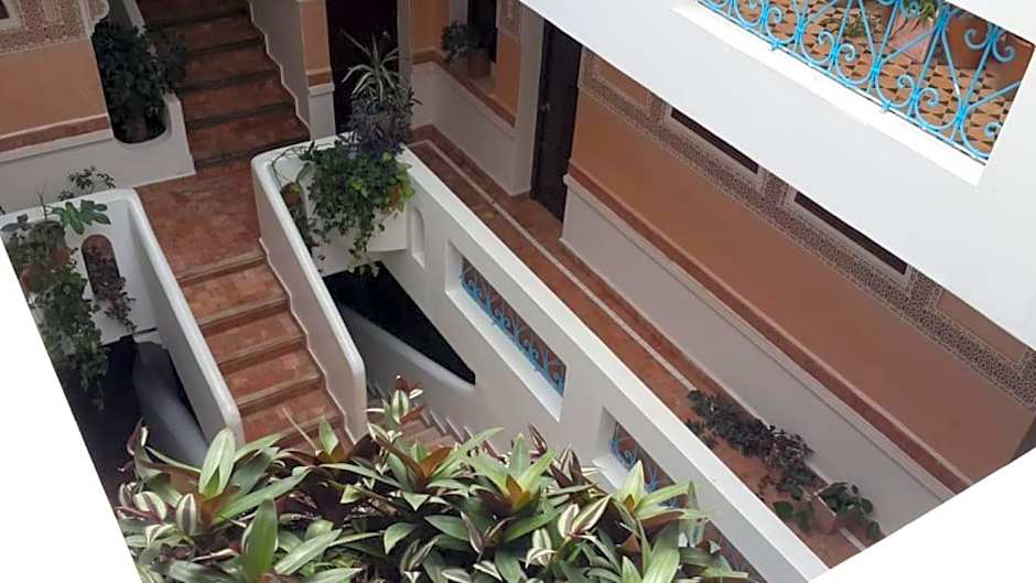 Riad Salt River