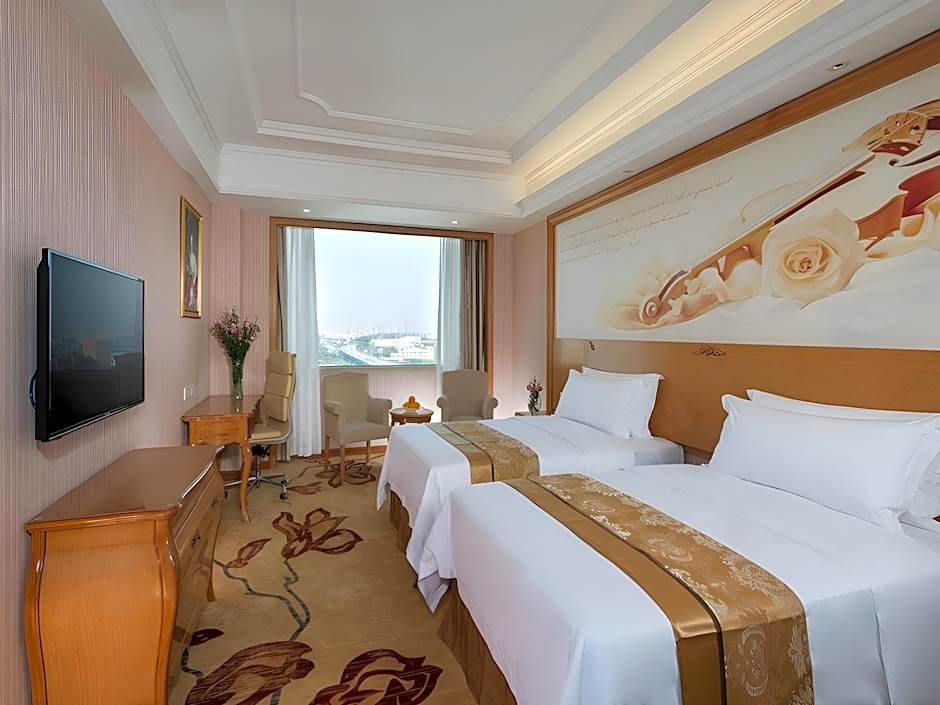 Vienna International Hotel Guangzhou Jichang Road Huangshi