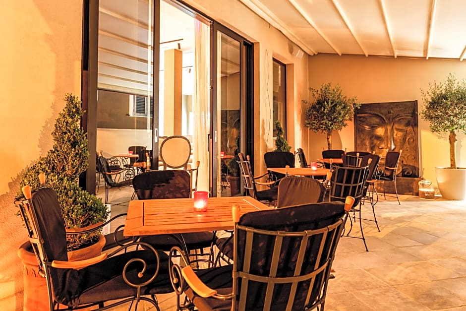 Adiya Signature Hotel ex Pietra