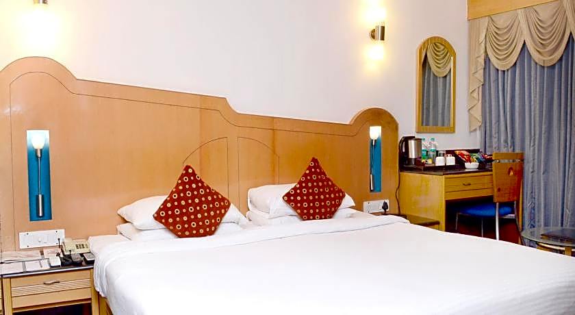 Ramee Guestline Khar Hotel