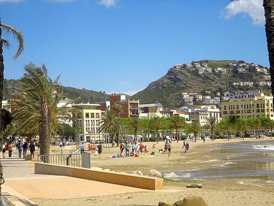 Aparthotel Els Molins