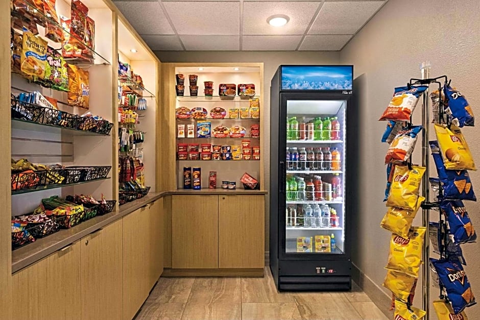 Country Inn & Suites by Radisson, Albert Lea - Austin