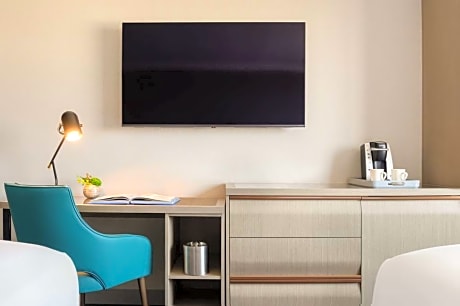 Deluxe King Room - Mobility/Hearing Accessible