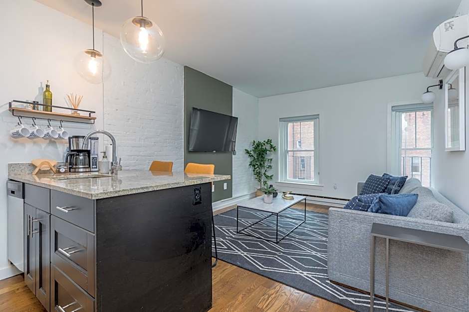 304 Newbury Street by Thatch