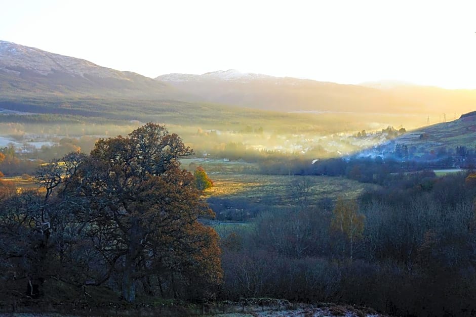 Waterfall Lodge - private waterfall and sauna