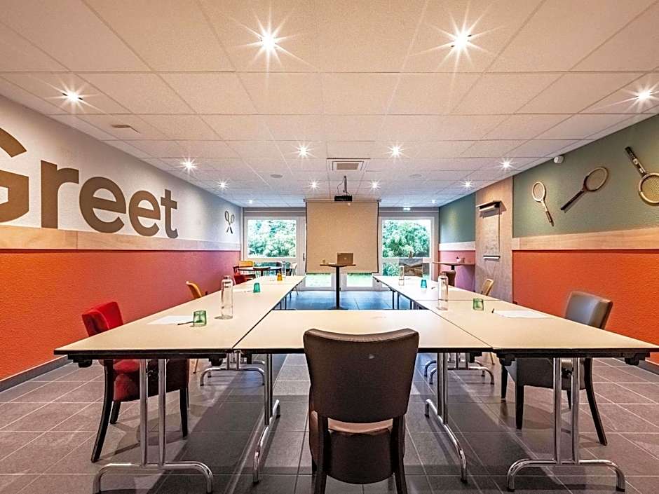 greet Hotel Massieux Lyon Nord