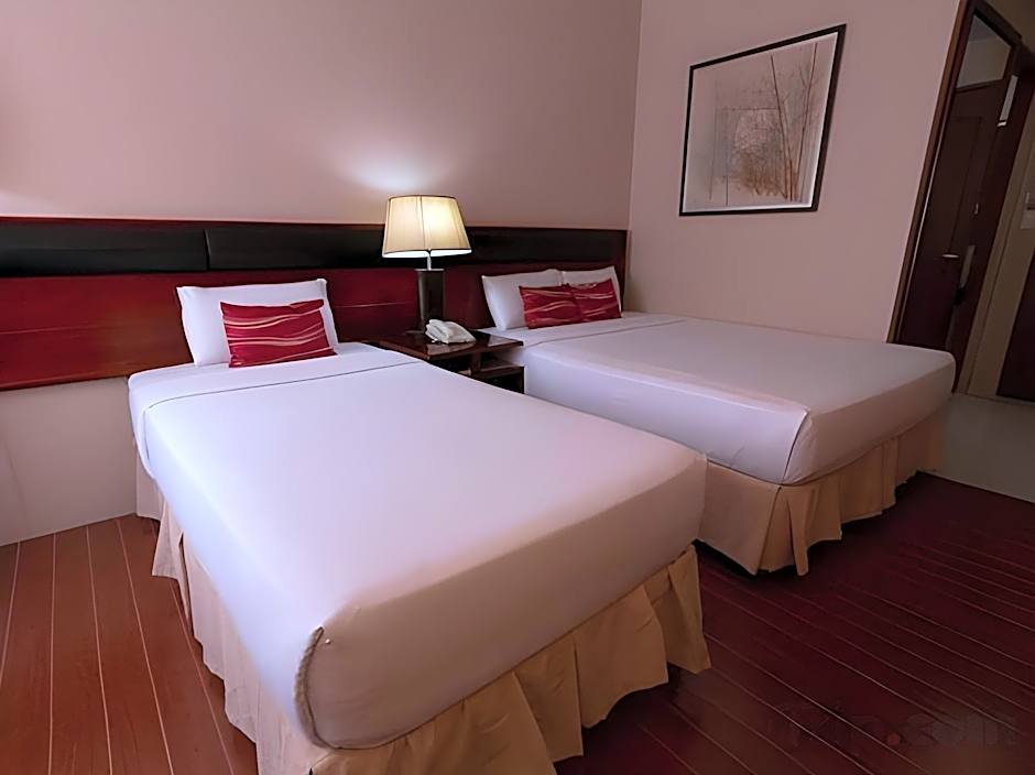 Allure Hotel & Suites