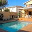 Glenashley Beach Accommodation - B&B and Backpackers