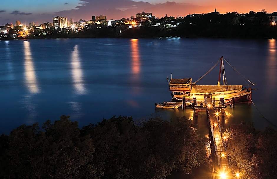 Tamarind Village Hotel Apartments